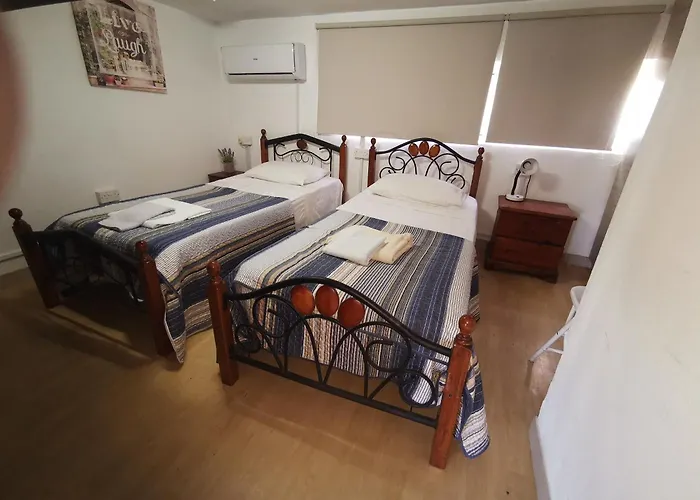 Strovolos Rooms Studios